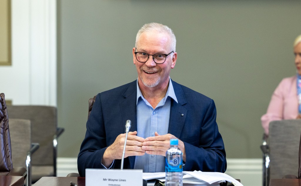 Thumbnail for Confidence motion looms as Ombudsman prepares to investigate Chapman