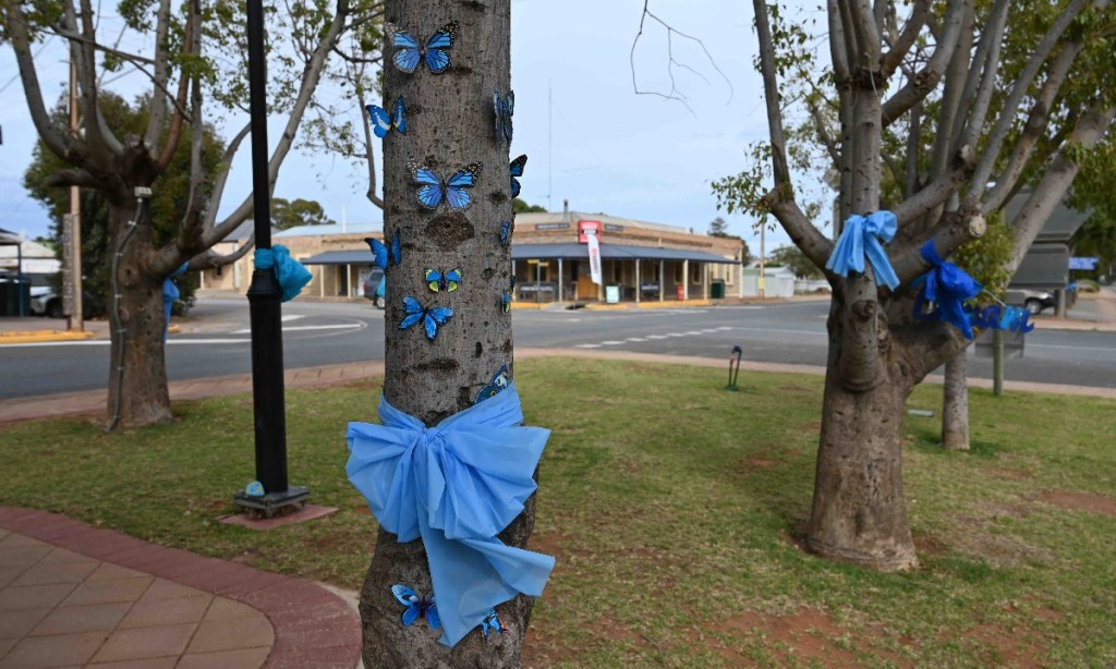The Orroroo town centre was splashed with blue for mental health awareness. Photo: Belinda Willis.