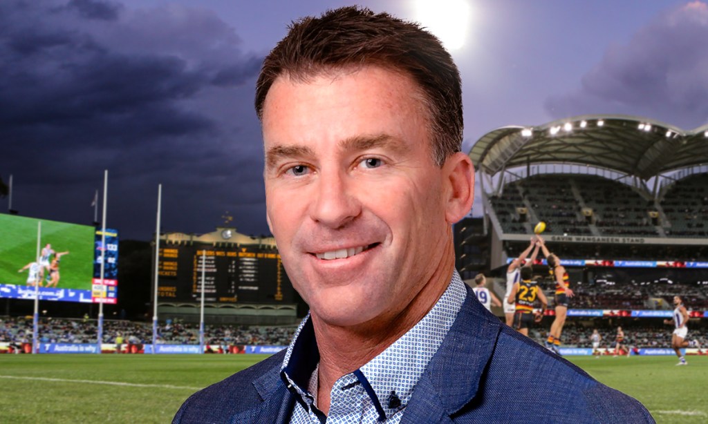 Thumbnail for Crows director resigns over vax mandate