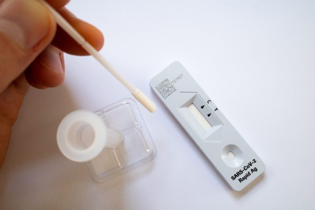 Thumbnail for Rapid antigen tests versus PCR: how they rate