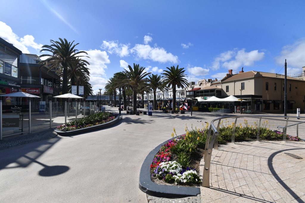 Jetty Road (pictured March 2020) has rebounded strongly from the pandemic with a retail vacancy rate of just 4.7 per cent (AAP Image/David Mariuz) 
