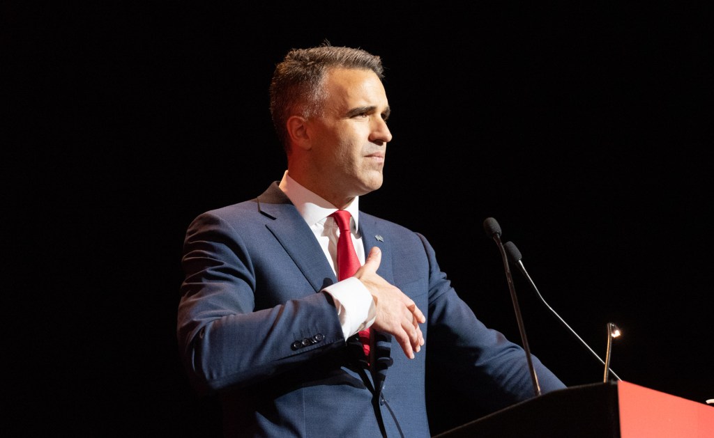 Thumbnail for Govt rejects Opposition bid for regular public health briefings