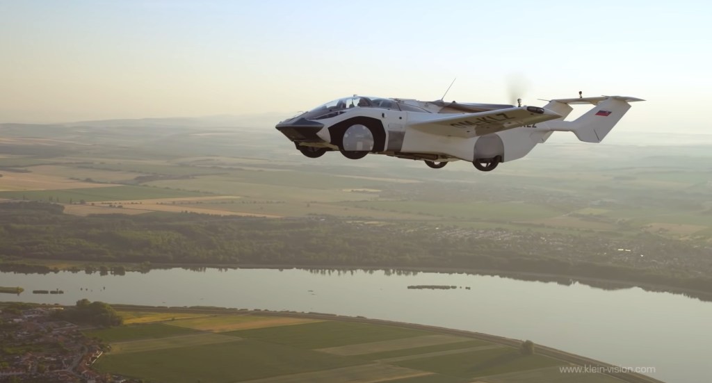 Thumbnail for Flying car future must be grounded in law