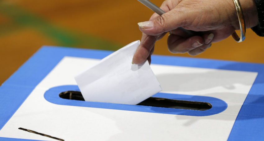 Photo: AAP/Darren Pateman