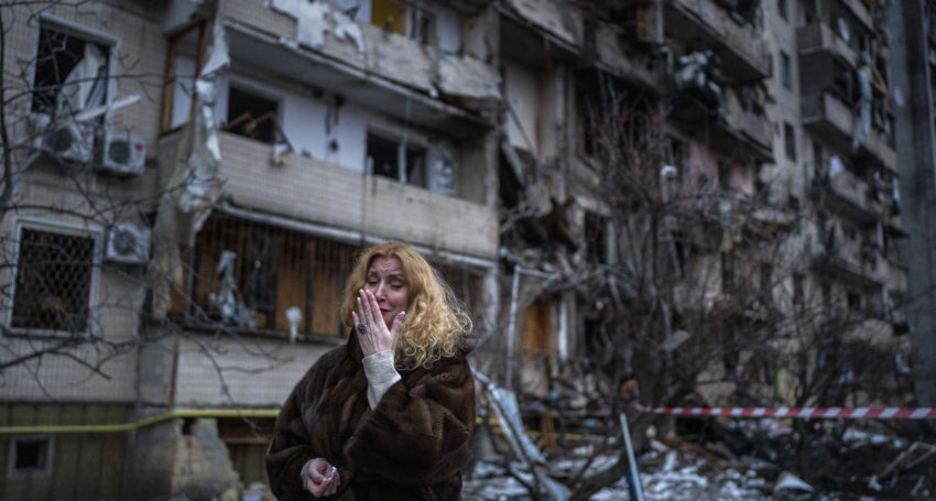 Natali Sevriukova after her apartment block was hit by Russian rockets in Kyiv. Photo: AP/Emilio Morenatti