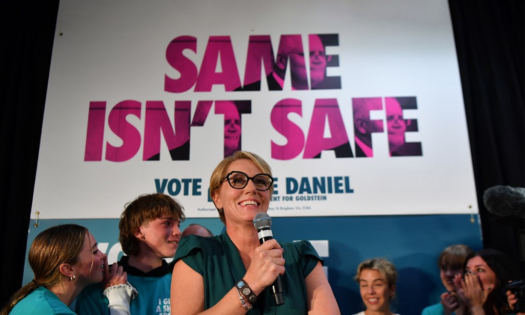 Independent Zoe Daniel celebrates after her winning her Melbourne seat off the Liberal Party. Photo: AAP/Joel Carrett

