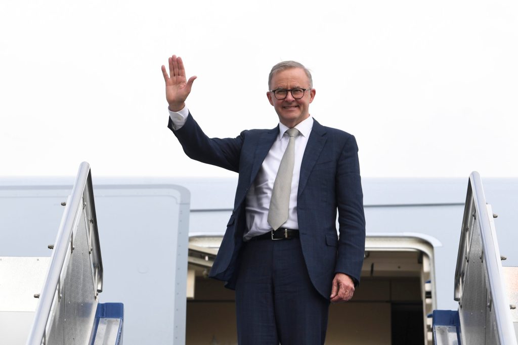 Thumbnail for Labor still hanging on edge of majority government