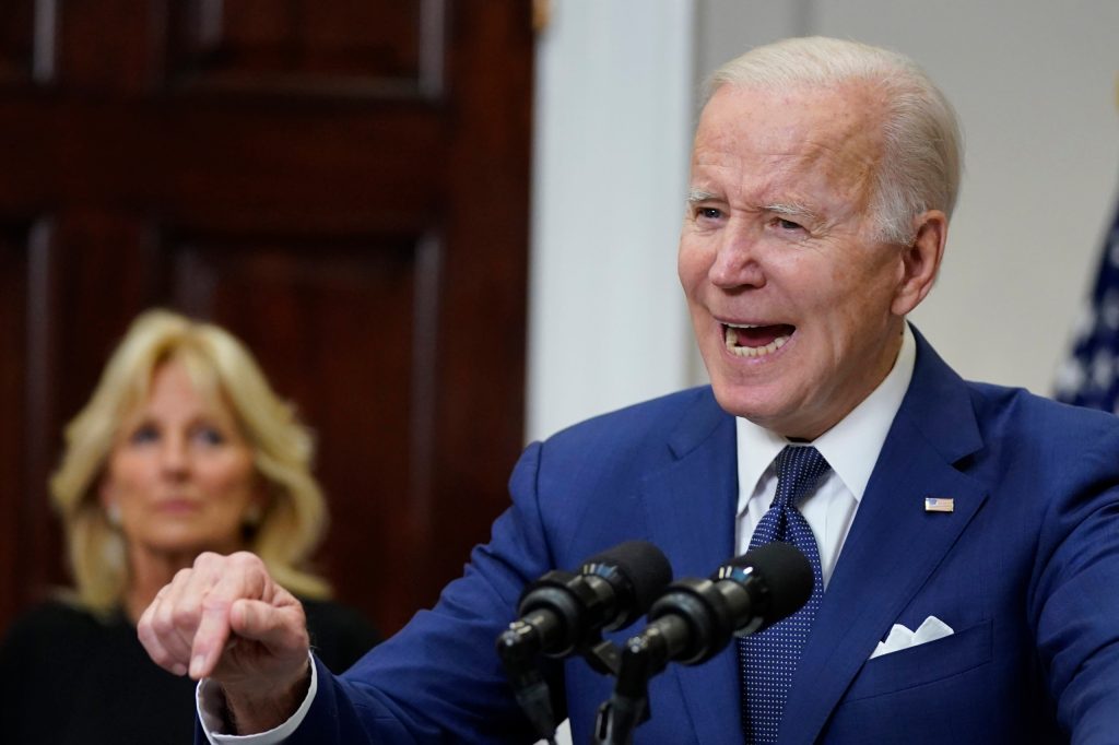 Thumbnail for Biden calls for gun control after 21 killed in school shooting