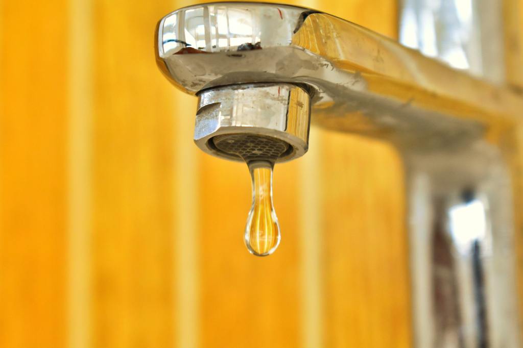 Thumbnail for Water price rises capped below CPI