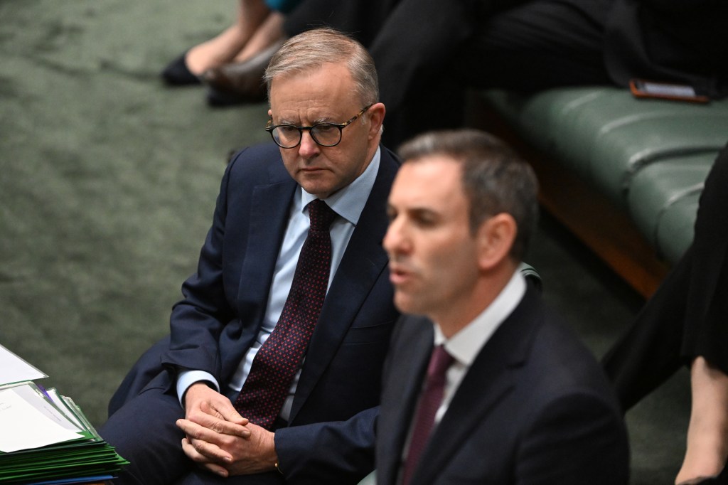 Thumbnail for Treasurer tips inflation to nudge 8 per cent by Christmas