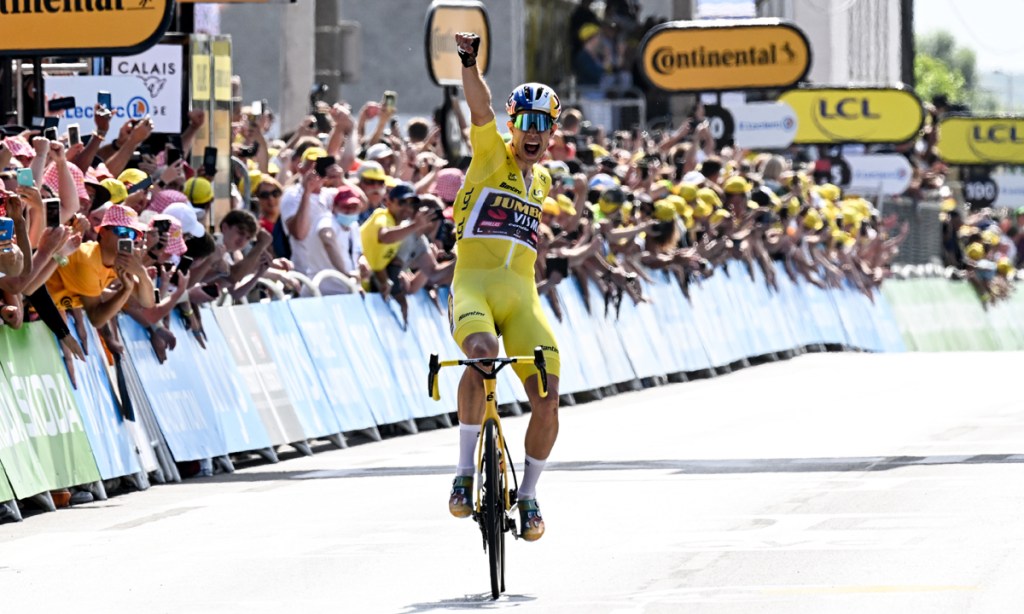 Thumbnail for Stage win for Tour de France leader Van Aert