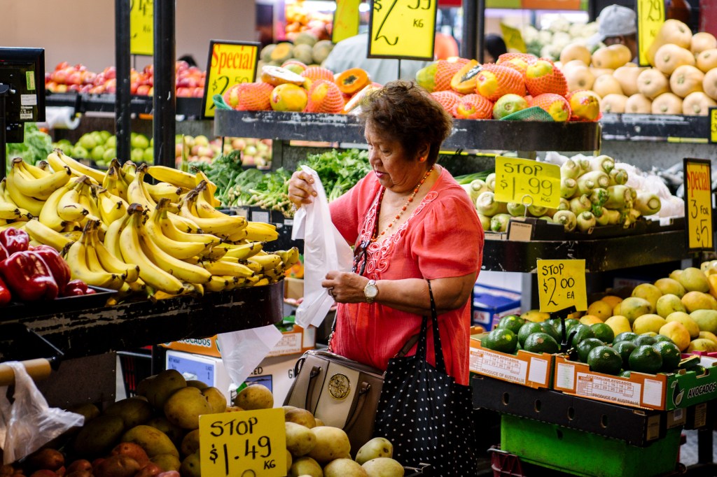 Thumbnail for Coles to trial fruit and veg plastic bag ban