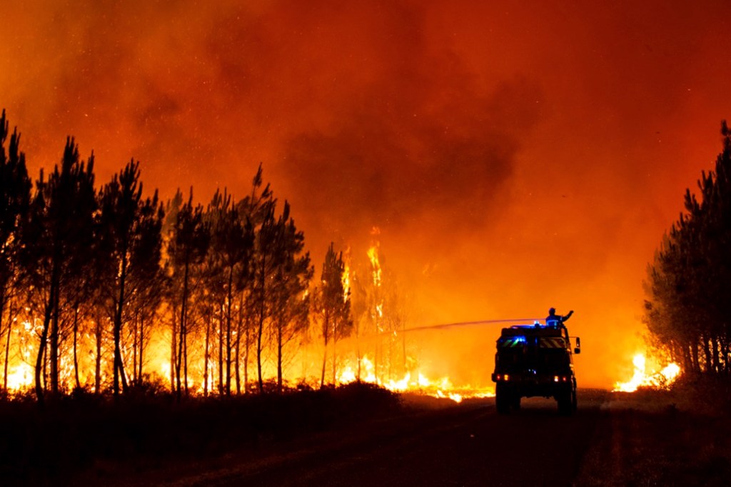 Thumbnail for Thousands evacuated as fires, heatwaves continue