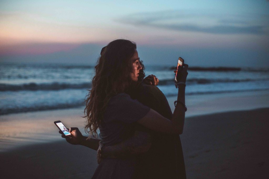 Ali Clarke asks whether a parent's social media image is sending the wrong signal to children. File image: Pexels