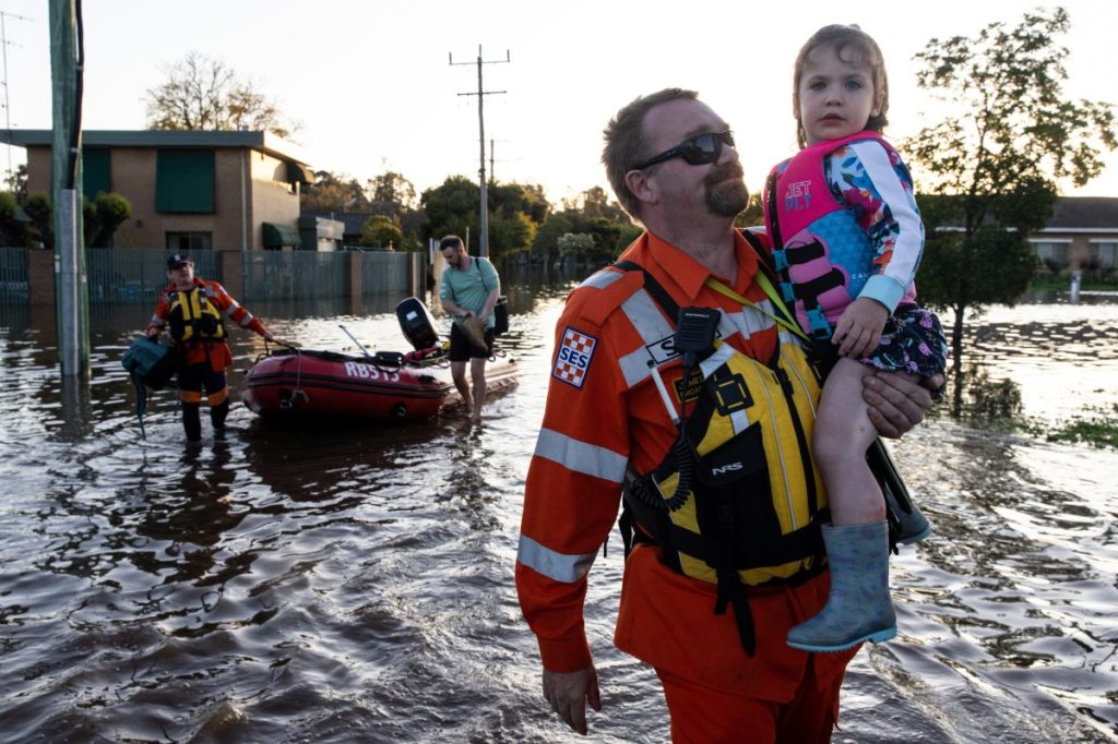 Thumbnail for Floodwaters rise as northern Victoria braces for the worst