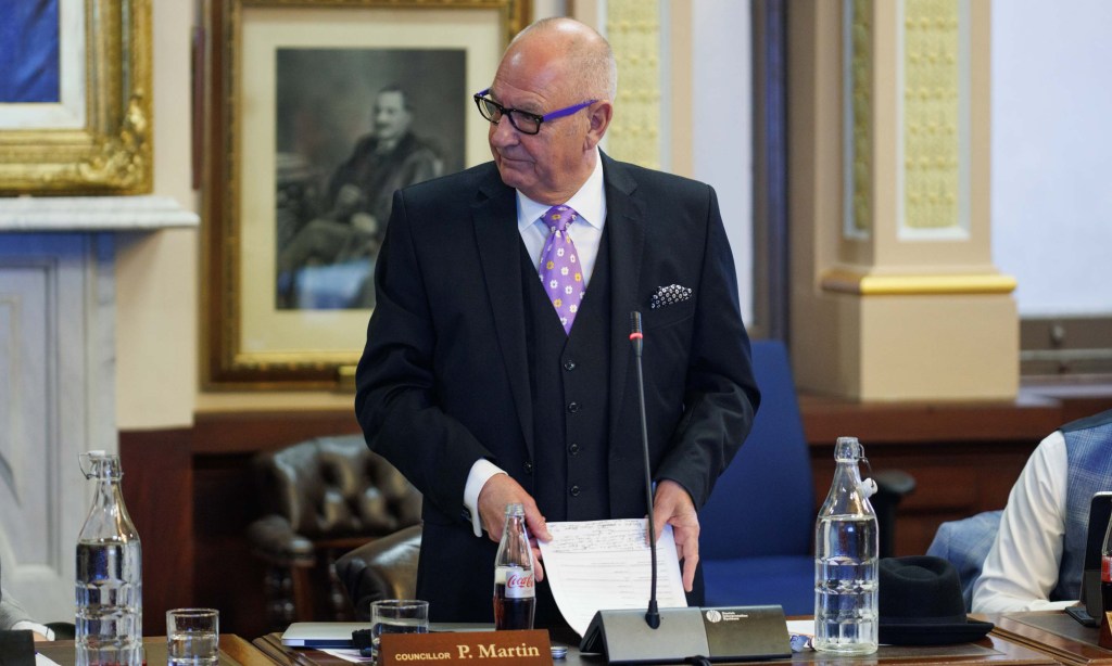 Thumbnail for Adelaide City councillor apologises for ‘misogyny’ claims