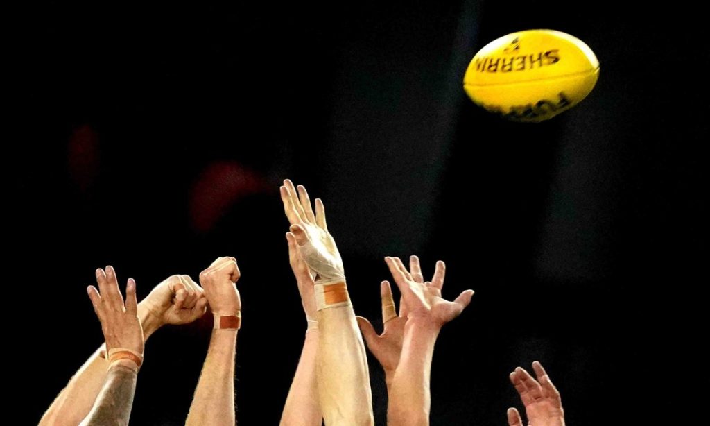 Thumbnail for Ex-Crow star in concussion class action against AFL