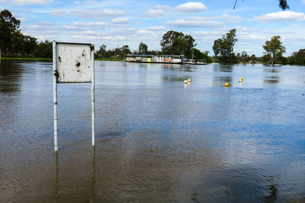 Thumbnail for Roads and ferries to close after forecast flood increase