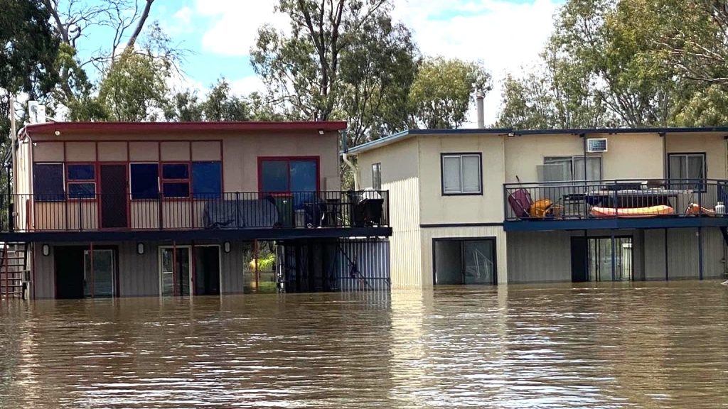Thumbnail for SA declares major emergency ahead of River Murray flood peak