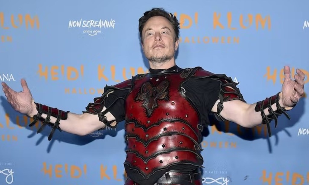 Thumbnail for Elon Musk’s first week as chief twit reviewed