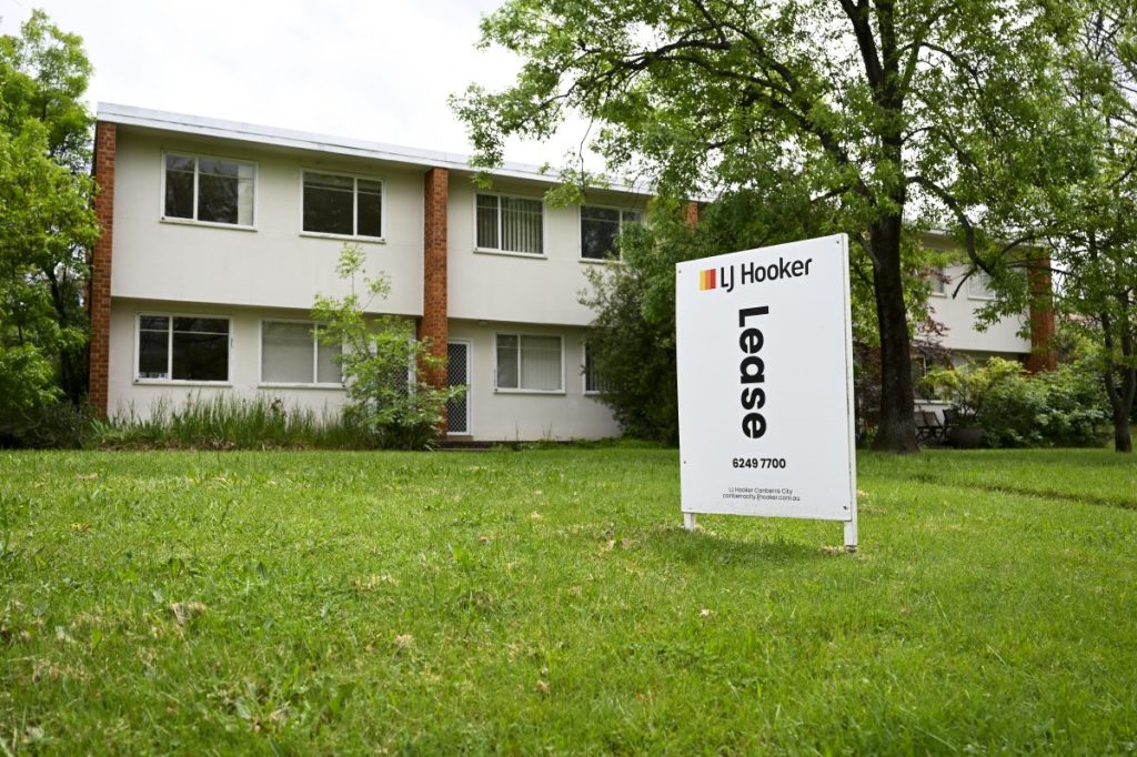 Thumbnail for Govt to ban real estate agent rent bidding