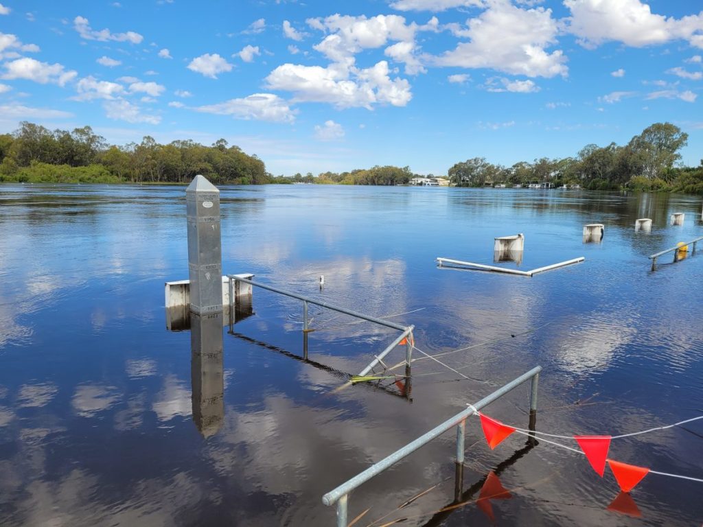 Thumbnail for Renmark caravan park evacuated as waters rise