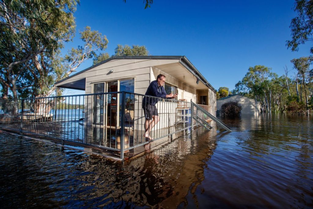 Thumbnail for Fridges float out door as River Murray shacks inundated