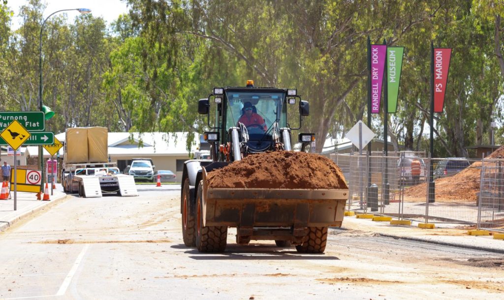 Thumbnail for River threatens Mannum as evacuation ordered at Walker Flat