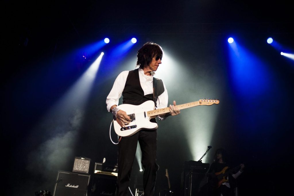 Thumbnail for Guitar ‘genius’ Jeff Beck dies