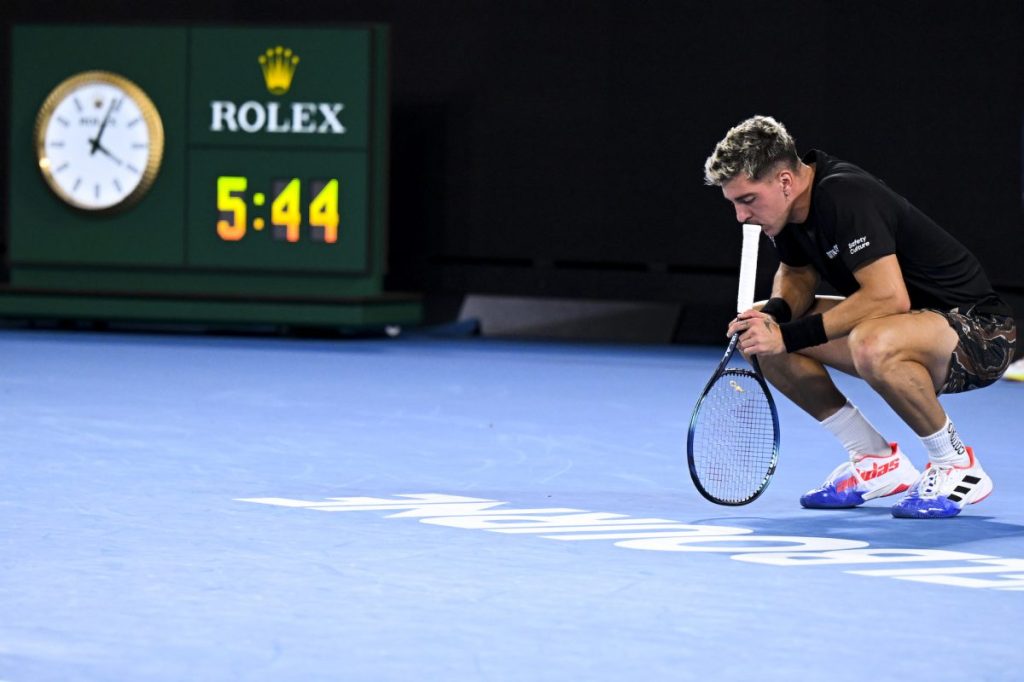 Thumbnail for Murray trumps Kokkinakis in marathon Melbourne Park late show