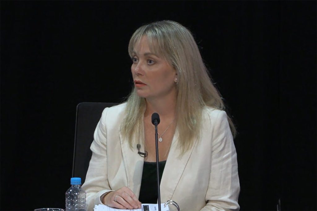 Thumbnail for ‘Shut this story down’: Minister distributed Centrelink data of robodebt complainants