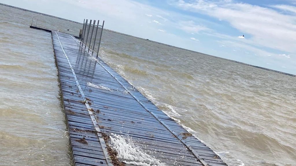 Lake Bonney jetty in the process of going under as River Murray water rose last year. Photo: supplied