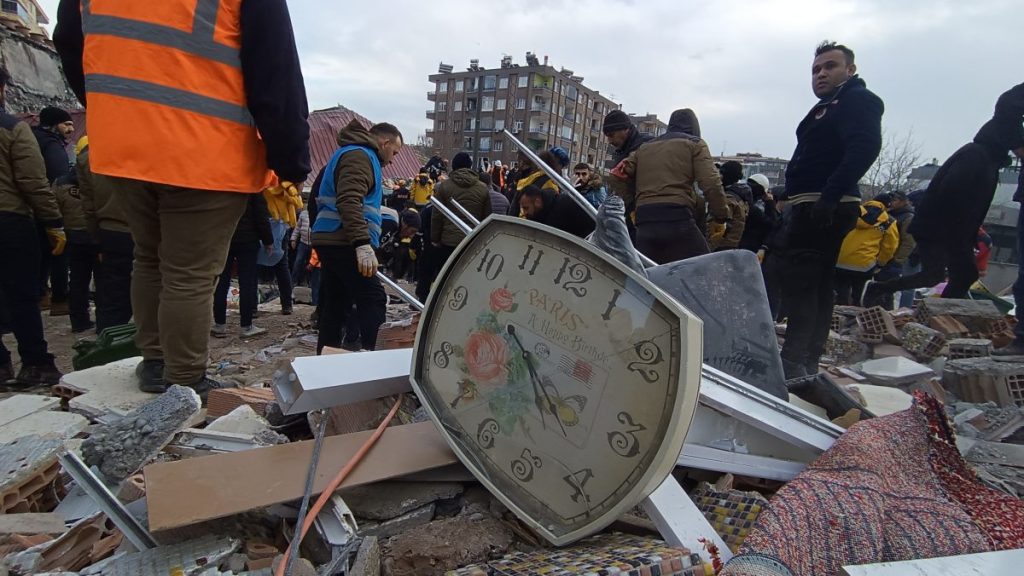 Thumbnail for Death toll rises after huge earthquake