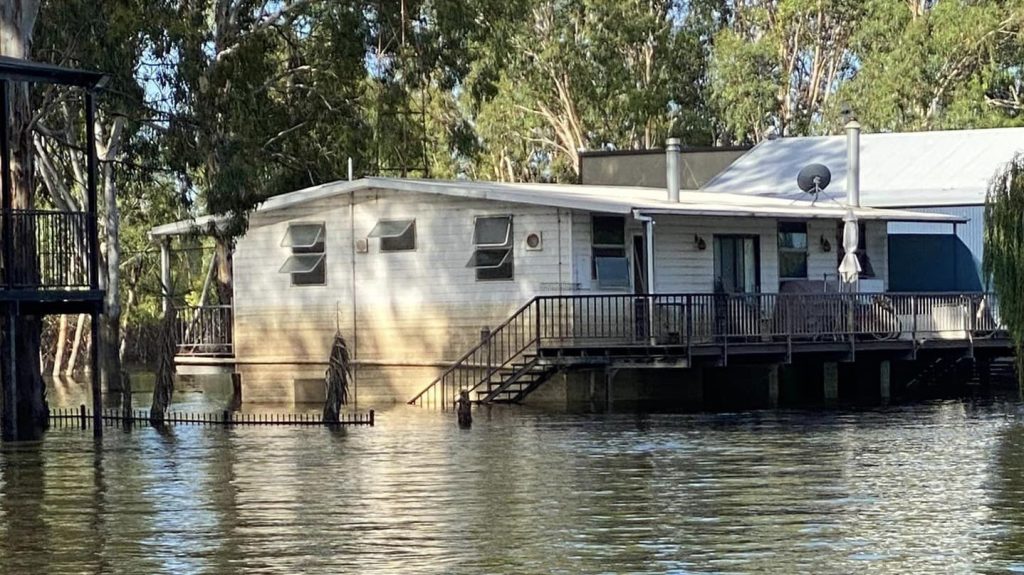 Thumbnail for Mud, sludge and ruined roads in River Murray flood wake