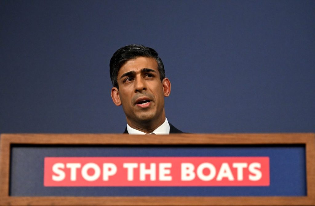 Thumbnail for UK to detain and deport Channel entry asylum seekers