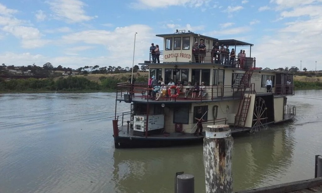 Thumbnail for Murray Bridge river reserves reopen for Easter