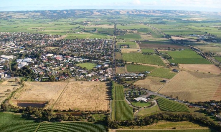 Thumbnail for Council rejects minister’s land rezoning crack