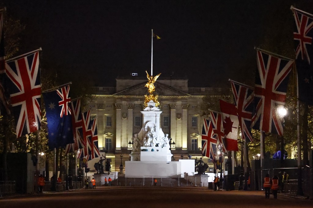 Thumbnail for Pre-coronation security scare at Buckingham Palace