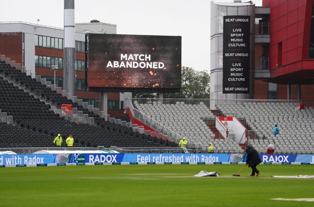 Thumbnail for Australia seeks Ashes series win after retaining urn