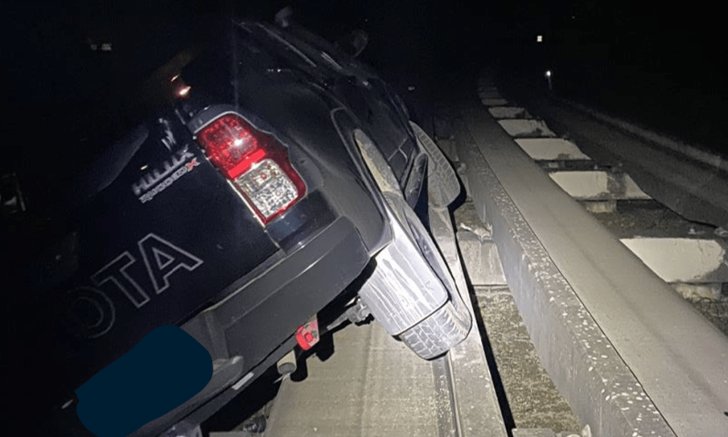 Thumbnail for O-Bahn services disrupted after car stuck on tracks