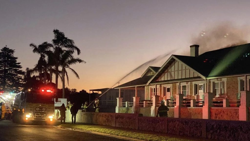 Seaview Motel Kingscote ablaze. Photo: SA Country Fire Service.