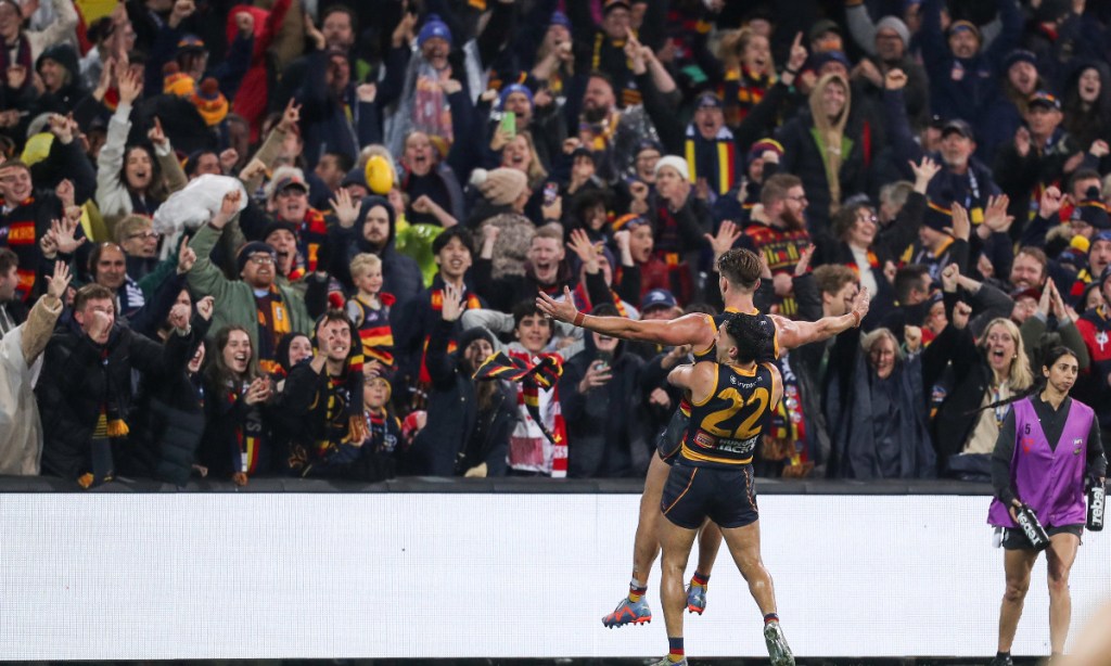 The joy before the pain: Crow Ben Keays celebrates what he believed to be a winning goal. Photo: Matt Turner/AAP 