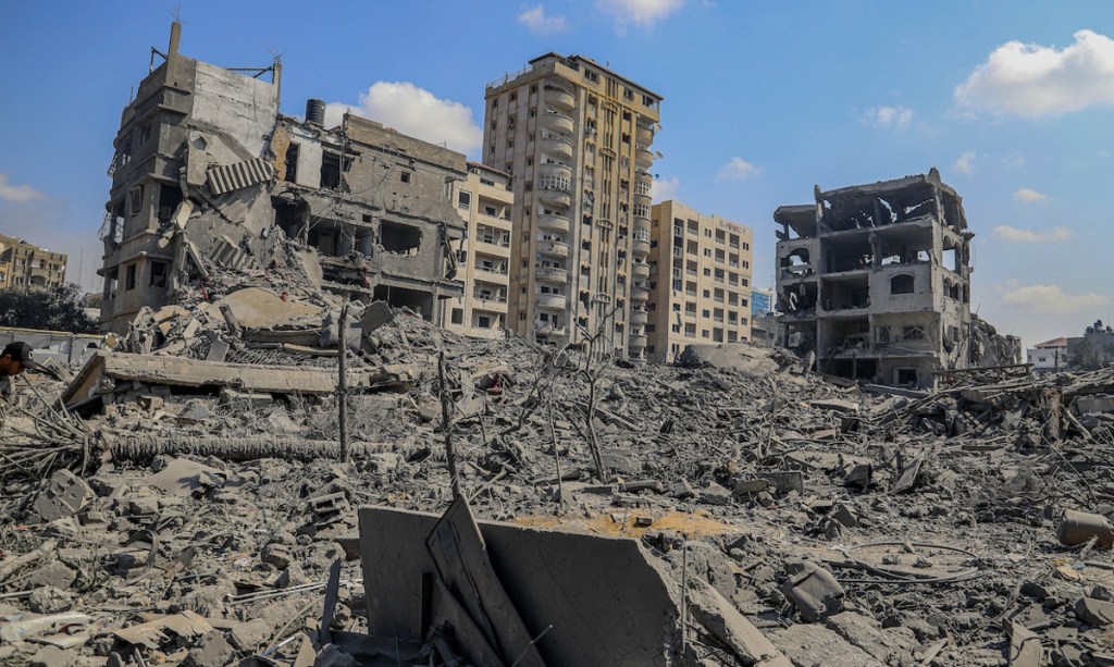 Thumbnail for Israel razes Gaza districts despite Hamas threats