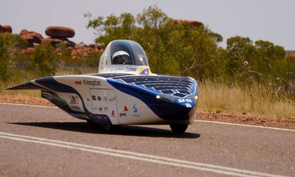 Thumbnail for Solar race tightens as high winds expected