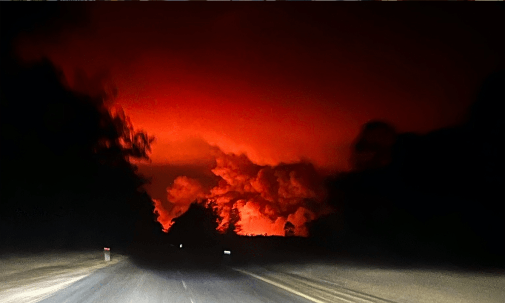 Thumbnail for Queensland town saved but bushfire emergency continues