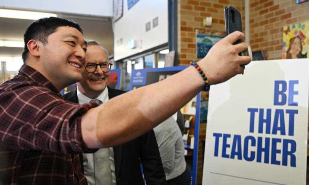 Thumbnail for Teaching students offered thousands of scholarships
