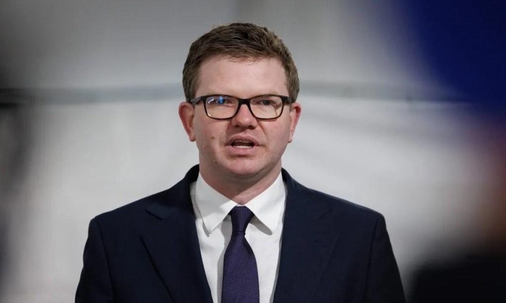 Thumbnail for Govt orders review into ‘concerning’ ambulance ramping claims