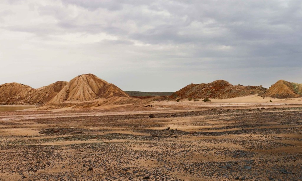 The slag heaps at Mount Gunson have not been touched since the mines closed down in the late 1980s. Photo: Angela Skujins.