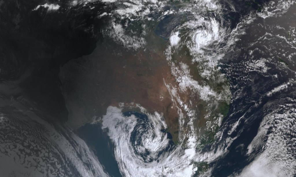 Thumbnail for Cyclone Jasper bears down on Queensland coast