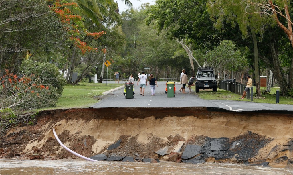 Thumbnail for Flooded Queensland town evacuation delayed